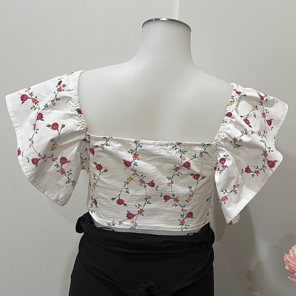 Tops - Picture 2 of 2